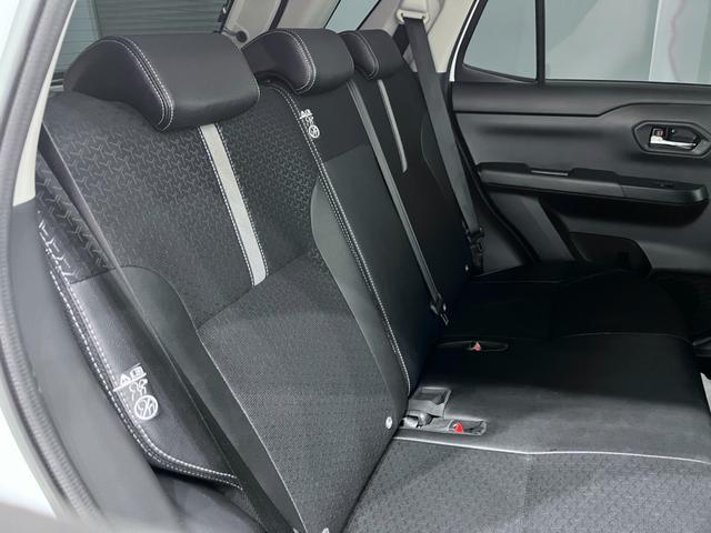 ロッキープレミアムG HEVシートヒーター オートライト キーフリー パノラマモニター ナビ ドライブレコーダー USB入力端子 Bluetooth 衝突被害軽減システム レーンアシスト オートマチックハイビーム(岡山県)の中古車