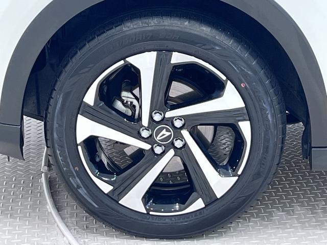 ロッキープレミアムG HEVシートヒーター オートライト キーフリー パノラマモニター ナビ ドライブレコーダー USB入力端子 Bluetooth 衝突被害軽減システム レーンアシスト オートマチックハイビーム(岡山県)の中古車