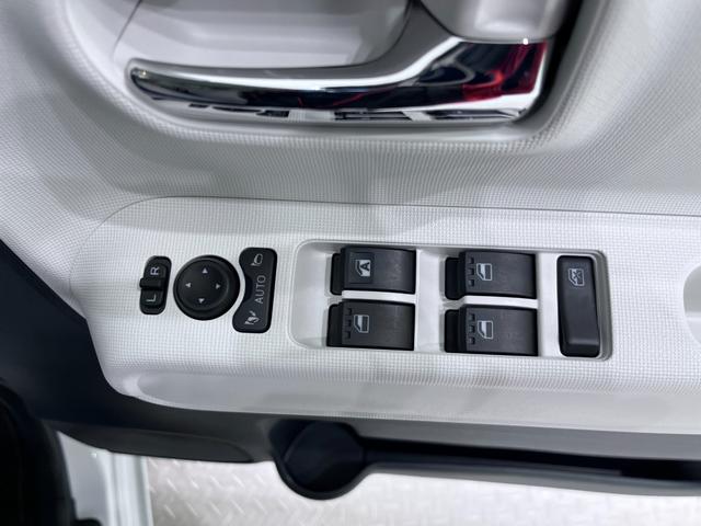 ムーヴキャンバスストライプスGバックモニター 9インチディスプレイオーディオ ドライブレコーダー 両側パワースライドドア シートヒーター USB入力端子 Bluetooth オートライト キーフリー アイドリングストップ(岡山県)の中古車