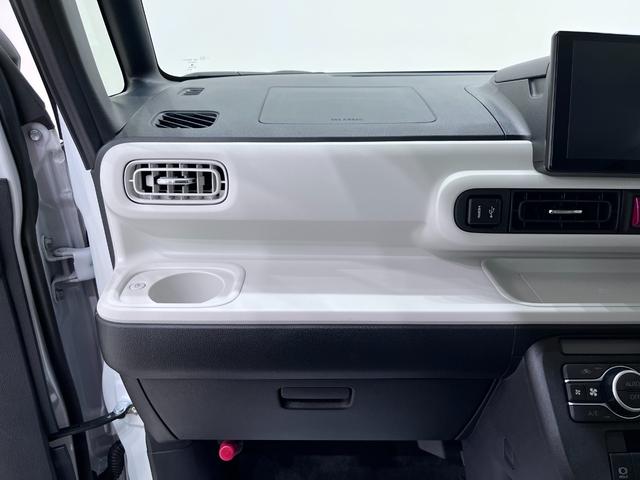 ムーヴキャンバスストライプスGバックモニター 9インチディスプレイオーディオ ドライブレコーダー 両側パワースライドドア シートヒーター USB入力端子 Bluetooth オートライト キーフリー アイドリングストップ(岡山県)の中古車