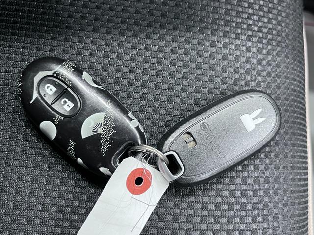 アルトラパンＸセレクションシートヒーター　キーフリー　アイドリングストップ　電動格納式ドアミラー　エアコン　パワーステアリング　パワーウィンドウ　運転席エアバッグ　ＡＢＳ　ティーゼットデオプラス（岡山県）の中古車