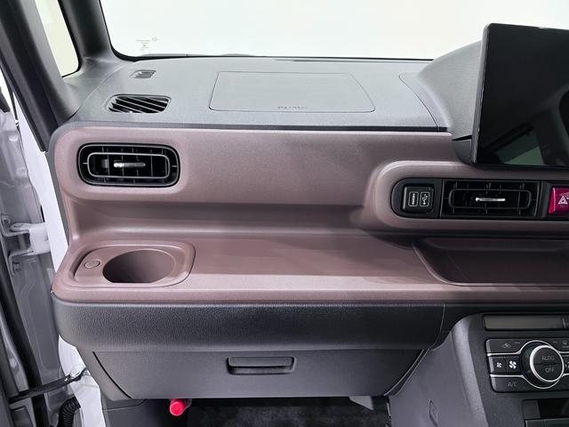 ムーヴキャンバスセオリーＧパノラマモニター　１０インチナビ　ドライブレコーダー　両側パワースライドドア　シートヒーター　ＵＳＢ入力端子　Ｂｌｕｅｔｏｏｔｈ　オートライト　キーフリー　アイドリングストップ　ティーゼットデオプラス（岡山県）の中古車