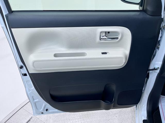 ムーヴキャンバスストライプスＧバックモニター　１０インチナビ　両側パワースライドドア　シートヒーター　ＵＳＢ入力端子　Ｂｌｕｅｔｏｏｔｈ　ホッとカップホルダー　オートライト　キーフリー　アイドリングストップ　ティーゼットデオプラス（岡山県）の中古車