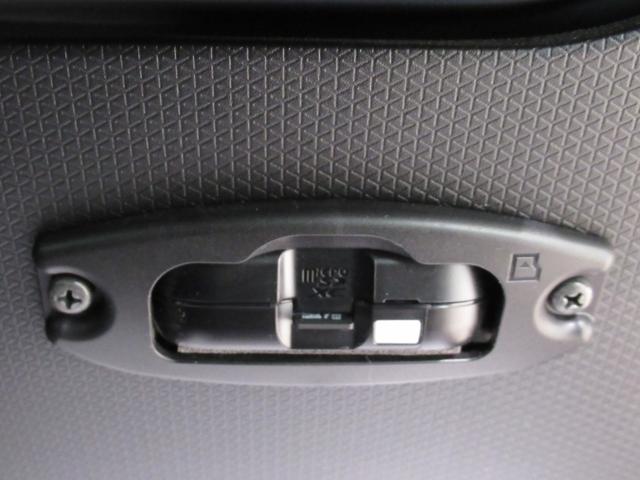 タントカスタムＸシートヒーター　両側パワースライドドア　オートライト　キーフリー　アイドリングストップ　バックモニター　ナビ　ドライブレコーダー　ＵＳＢ入力端子　Ｂｌｕｅｔｏｏｔｈ　ティーゼットデオプラス（岡山県）の中古車