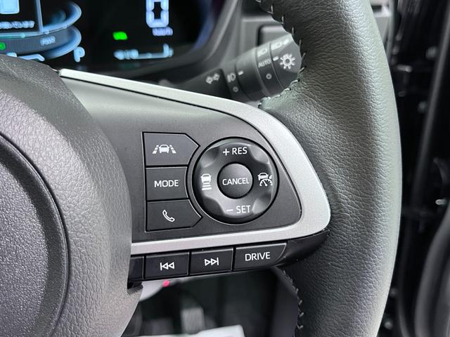 ロッキープレミアムＧ　ＨＥＶパノラマモニター　７インチナビ　ドライブレコーダー　シートヒーター　ＵＳＢ入力端子　Ｂｌｕｅｔｏｏｔｈ　オートライト　キーフリー　衝突被害軽減システム　レーンアシスト　オートマチックハイビーム（岡山県）の中古車