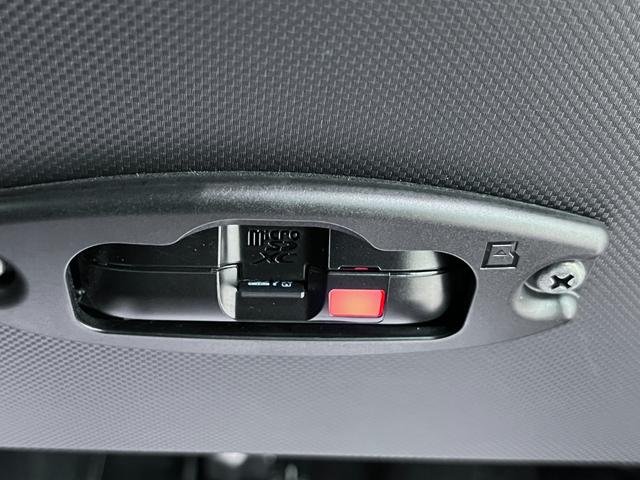 ロッキープレミアムＧ　ＨＥＶパノラマモニター　７インチナビ　ドライブレコーダー　シートヒーター　ＵＳＢ入力端子　Ｂｌｕｅｔｏｏｔｈ　オートライト　キーフリー　衝突被害軽減システム　レーンアシスト　オートマチックハイビーム（岡山県）の中古車