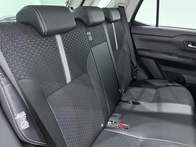 ロッキープレミアムＧ　ＨＥＶパノラマモニター　７インチナビ　ドライブレコーダー　シートヒーター　ＵＳＢ入力端子　Ｂｌｕｅｔｏｏｔｈ　オートライト　キーフリー　衝突被害軽減システム　レーンアシスト　オートマチックハイビーム（岡山県）の中古車