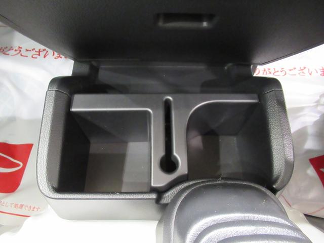 ハイゼットトラックスタンダード　農用スペシャル４ＷＤ　ＭＴ５速　荷台作業灯　ＡＭ／ＦＭラジオ　オートライト　アイドリングストップ　衝突被害軽減システム　レーンアシスト　オートマチックハイビーム　ティーゼットデオプラス（岡山県）の中古車