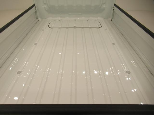 ハイゼットトラックスタンダード　農用スペシャル４ＷＤ　ＭＴ５速　荷台作業灯　ＡＭ／ＦＭラジオ　オートライト　アイドリングストップ　衝突被害軽減システム　レーンアシスト　オートマチックハイビーム　ティーゼットデオプラス（岡山県）の中古車