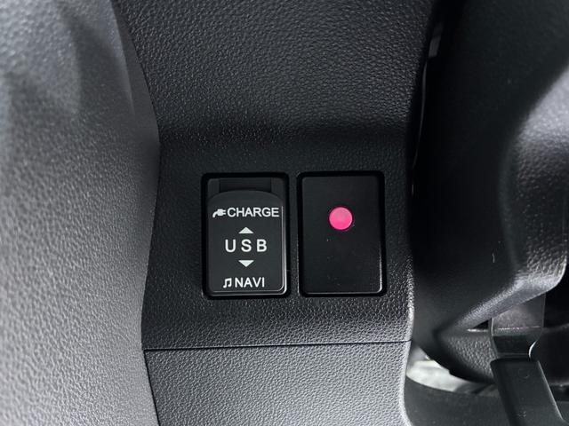 タントカスタムＸトップエディション　ＳＡ３シートヒーター　左側パワースライドドア　オートライト　キーフリー　アイドリングストップ　ＵＳＢ入力端子　衝突被害軽減システム　レーンアシスト　オートマチックハイビーム　ティーゼットデオプラス（岡山県）の中古車