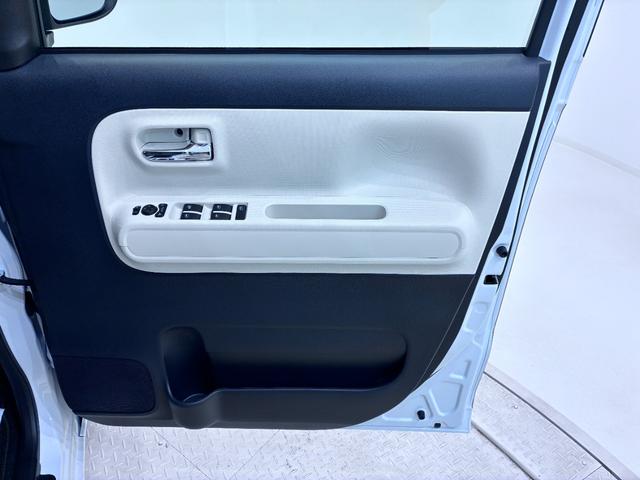 ムーヴキャンバスストライプスＧパノラマモニター　１０インチナビ　両側パワースライドドア　シートヒーター　ＵＳＢ入力端子　Ｂｌｕｅｔｏｏｔｈ　オートライト　キーフリー　オートライト　キーフリー　アイドリングストップ（岡山県）の中古車