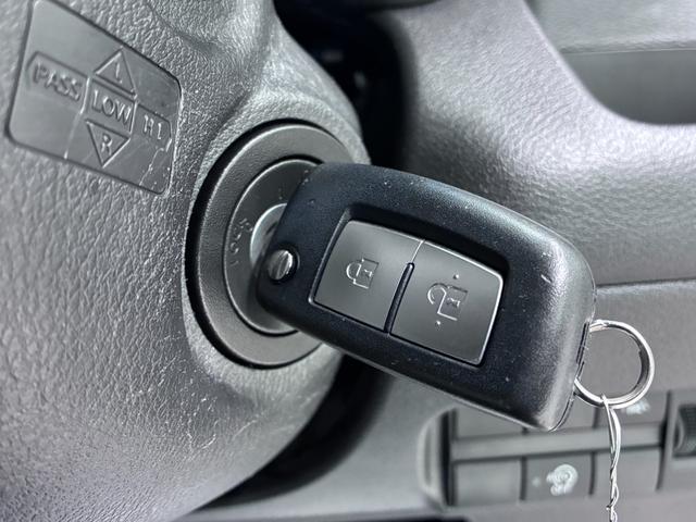 ｅＫワゴンＭオートライト　キーレスエントリー　電動格納式ドアミラー　エアコン　パワーステアリング　パワーウィンドウ　運転席エアバッグ　ＡＢＳ　ティーゼットデオプラス（岡山県）の中古車