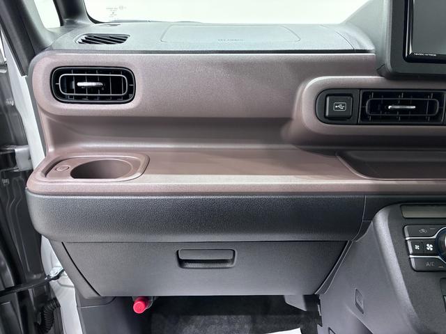 ムーヴキャンバスセオリーＧバックモニター　７インチナビ　両側パワースライドドア　シートヒーター　ＵＳＢ入力端子　Ｂｌｕｅｔｏｏｔｈ　ホッとカップホルダー　オートライト　キーフリー　アイドリングストップ　ティーゼットデオプラス（岡山県）の中古車