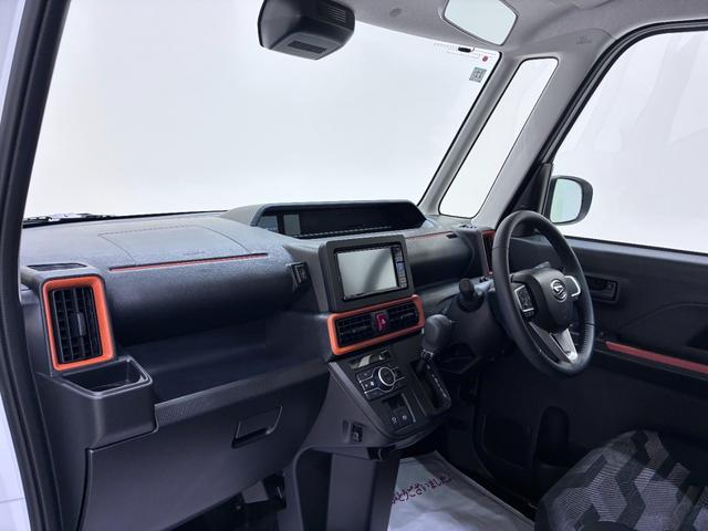 タントファンクロスターボパノラマモニター　７インチナビ　両側パワースライドドア　シートヒーター　ＵＳＢ入力端子　Ｂｌｕｅｔｏｏｔｈ　オートライト　キーフリー　アイドリングストップ　ティーゼットデオプラス（岡山県）の中古車