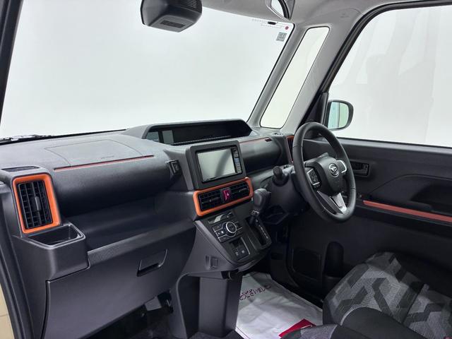 タントファンクロスターボパノラマモニター　７インチナビ　両側パワースライドドア　シートヒーター　ＵＳＢ入力端子　Ｂｌｕｅｔｏｏｔｈ　オートライト　キーフリー　アイドリングストップ　ティーゼットデオプラス（岡山県）の中古車