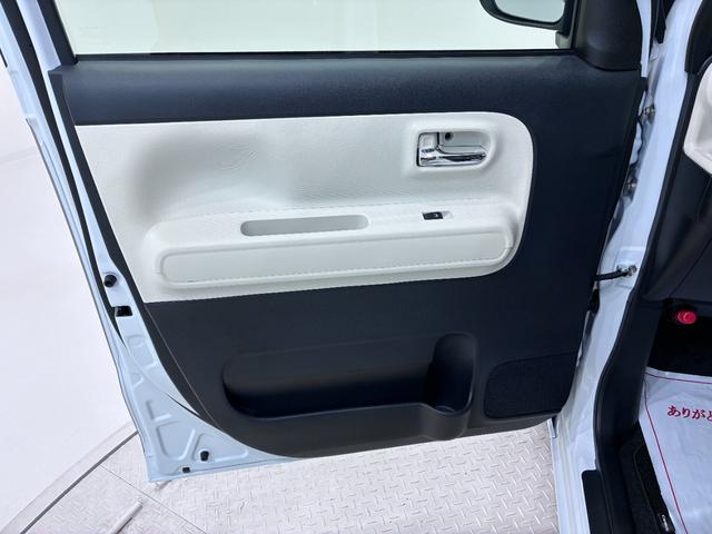 ムーヴキャンバスストライプスＧバックモニター　１０インチナビ　両側パワースライドドア　シートヒーター　ＵＳＢ入力端子　Ｂｌｕｅｔｏｏｔｈ　ホッとカップホルダー　オートライト　キーフリー　アイドリングストップ　ティーゼットデオプラス（岡山県）の中古車