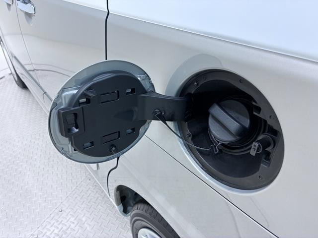 ムーヴキャンバスストライプスＧバックモニター　１０インチナビ　両側パワースライドドア　シートヒーター　ＵＳＢ入力端子　Ｂｌｕｅｔｏｏｔｈ　ホッとカップホルダー　オートライト　キーフリー　アイドリングストップ　ティーゼットデオプラス（岡山県）の中古車