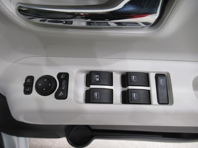 ムーヴキャンバスストライプスＧバックモニター　１０インチナビ　両側パワースライドドア　シートヒーター　ＵＳＢ入力端子　Ｂｌｕｅｔｏｏｔｈ　ホッとカップホルダー　オートライト　キーフリー　アイドリングストップ　ティーゼットデオプラス（岡山県）の中古車