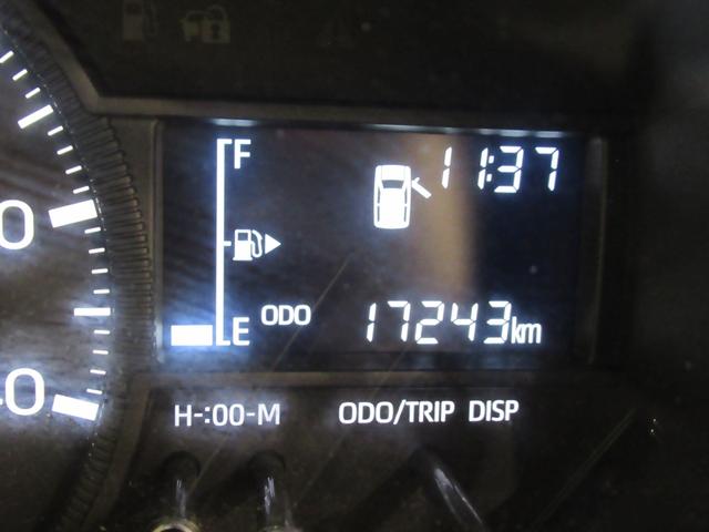 ハイゼットトラックスタンダード　農用スペシャル４ＷＤ　ＭＴ５速　荷台作業灯　ＡＭ／ＦＭラジオ　オートライト　アイドリングストップ　衝突被害軽減システム　レーンアシスト　オートマチックハイビーム　ティーゼットデオプラス（岡山県）の中古車