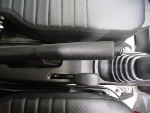 ハイゼットトラックスタンダード　農用スペシャル４ＷＤ　ＭＴ５速　荷台作業灯　ＡＭ／ＦＭラジオ　オートライト　アイドリングストップ　衝突被害軽減システム　レーンアシスト　オートマチックハイビーム　ティーゼットデオプラス（岡山県）の中古車