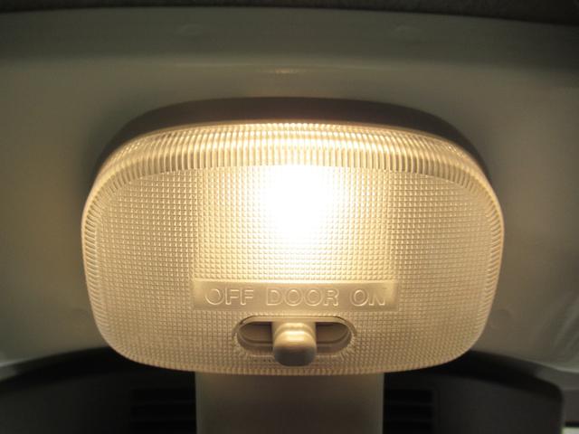 ハイゼットトラックスタンダード　農用スペシャル４ＷＤ　ＭＴ５速　荷台作業灯　ＡＭ／ＦＭラジオ　オートライト　アイドリングストップ　衝突被害軽減システム　レーンアシスト　オートマチックハイビーム　ティーゼットデオプラス（岡山県）の中古車