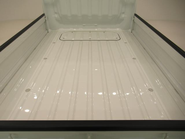 ハイゼットトラックスタンダード　農用スペシャル４ＷＤ　ＭＴ５速　荷台作業灯　ＡＭ／ＦＭラジオ　オートライト　アイドリングストップ　衝突被害軽減システム　レーンアシスト　オートマチックハイビーム　ティーゼットデオプラス（岡山県）の中古車