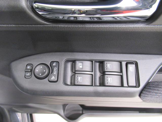 ムーヴＲＳパノラマモニター　１０インチナビ　ドライブレコーダー　両側パワースライドドア　ＵＳＢ入力端子　Ｂｌｕｅｔｏｏｔｈ　オートライト　キーフリー　アイドリングストップ　ティーゼットデオプラス（岡山県）の中古車