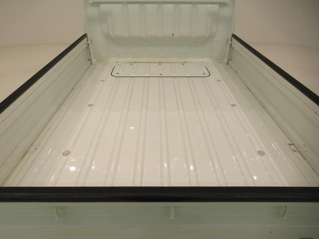 ハイゼットトラックスタンダード４ＷＤ　ＡＭ／ＦＭラジオ　エアコン　パワーステアリング　運転席エアバッグ　ＡＢＳ　ティーゼットデオプラス（岡山県）の中古車