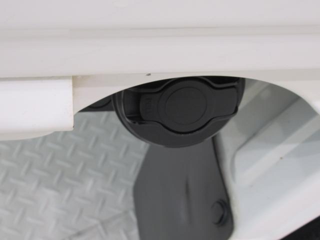 ハイゼットトラックスタンダード４ＷＤ　ＡＭ／ＦＭラジオ　エアコン　パワーステアリング　運転席エアバッグ　ＡＢＳ　ティーゼットデオプラス（岡山県）の中古車