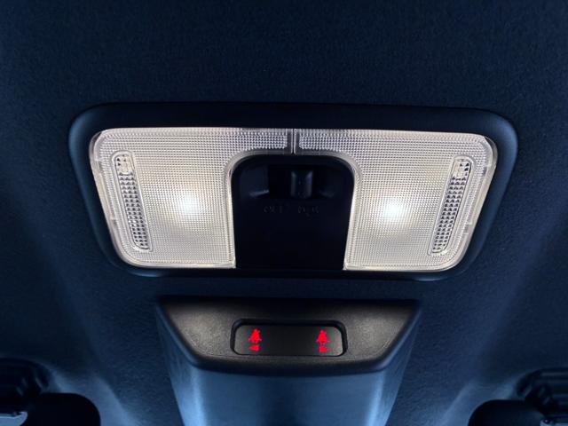 タントカスタムＸ両側パワースライドドア　シートヒーター　ＵＳＢ入力端子　オートライト　キーフリー　アイドリングストップ　衝突被害軽減システム　レーンアシスト　オートマチックハイビーム　ティーゼットデオプラス（岡山県）の中古車