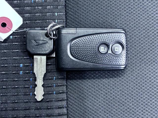 ムーヴカスタムＸ　ＳＡオートライト　キーフリー　アイドリングストップ　電動格納式ドアミラー　衝突被害軽減システム　エアコン　パワーステアリング　パワーウィンドウ　運転席エアバッグ　ＡＢＳ　ティーゼットデオプラス（岡山県）の中古車