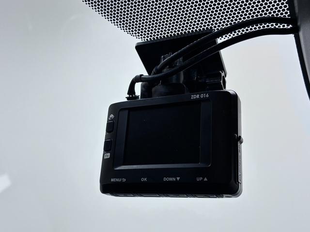 シエンタハイブリッドＧシートヒーター　両側パワースライドドア　オートライト　キーフリー　エアコン　パワーステアリング　パワーウィンドウ　運転席エアバッグ　ＡＢＳ　ティーゼットデオプラス（岡山県）の中古車