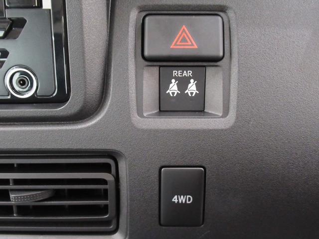 ハイゼットカーゴデッキバンＬＭＴ５速　両側スライドドア　オートライト　アイドリングストップ　ＣＤチューナー　衝突被害軽減システム　レーンアシスト　オートマチックハイビーム　ティーゼットデオプラス（岡山県）の中古車