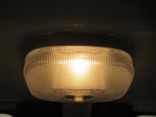 ハイゼットカーゴデッキバンＬＭＴ５速　両側スライドドア　オートライト　アイドリングストップ　ＣＤチューナー　衝突被害軽減システム　レーンアシスト　オートマチックハイビーム　ティーゼットデオプラス（岡山県）の中古車