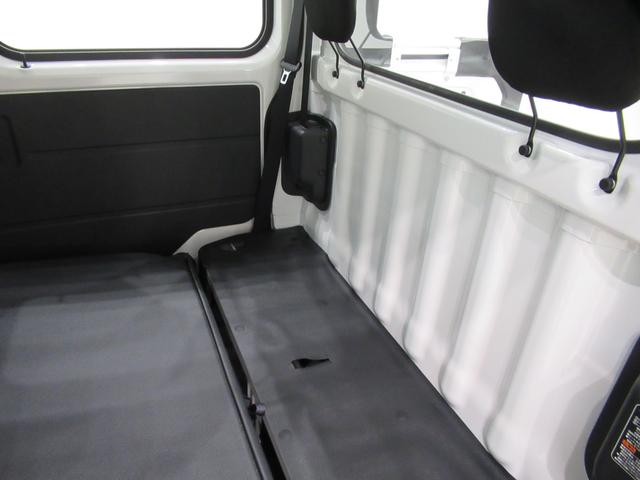 ハイゼットカーゴデッキバンＬＭＴ５速　両側スライドドア　オートライト　アイドリングストップ　ＣＤチューナー　衝突被害軽減システム　レーンアシスト　オートマチックハイビーム　ティーゼットデオプラス（岡山県）の中古車