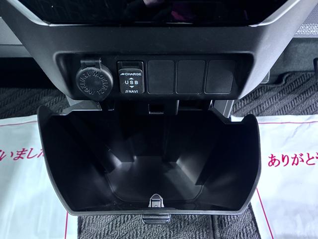 トールカスタムＧ　ＳＡ２両側パワースライドドア　オートライト　キーフリー　アイドリングストップ　ＵＳＢ入力端子　衝突被害軽減システム　レーンアシスト　ティーゼットデオプラス（岡山県）の中古車