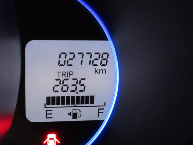 Ｎ−ＢＯＸカスタムＧ　ＳＳパッケージ両側パワースライドドア　オートライト　キーフリー　電動格納式ドアミラー　エアコン　パワーステアリング　パワーウィンドウ　運転席エアバッグ　ＡＢＳ　ティーゼットデオプラス（岡山県）の中古車