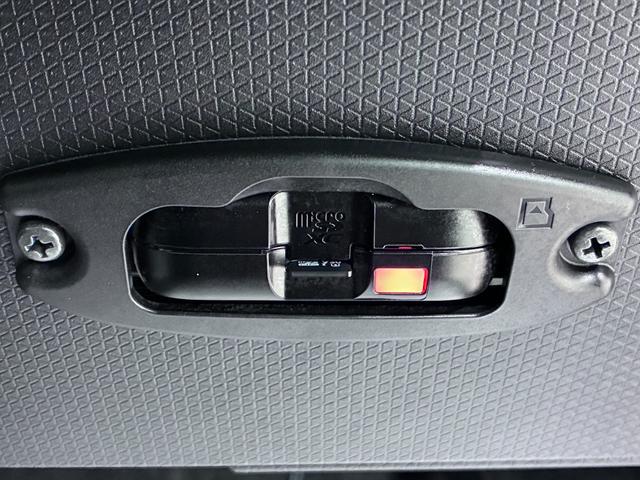 タントファンクロスターボリミテッドパノラマモニター　７インチナビ　ドライブレコーダー　両側パワースライドドア　シートヒーター　ＵＳＢ入力端子　Ｂｌｕｅｔｏｏｔｈ　オートライト　キーフリー　アイドリングストップ　ティーゼットデオプラス（岡山県）の中古車