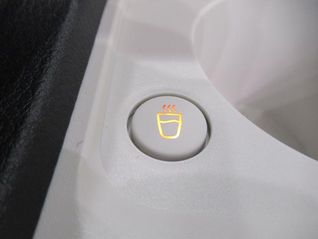 ムーヴキャンバスストライプスＧパノラマモニター　７インチナビ　両側パワースライドドア　シートヒーター　ＵＳＢ入力端子　Ｂｌｕｅｔｏｏｔｈ　ホッとカップホルダー　オートライト　キーフリー　アイドリングストップ　ティーゼットデオプラス（岡山県）の中古車