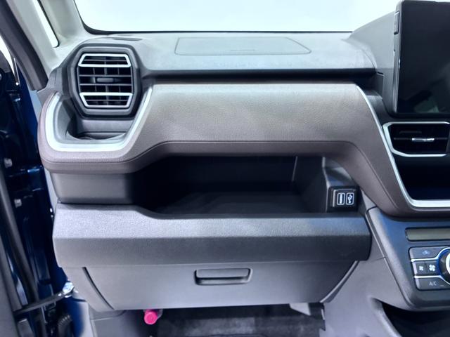 ムーヴＲＳパノラマモニター　１０インチナビ　ドライブレコーダー　両側パワースライドドア　シートヒーター　ＵＳＢ入力端子　Ｂｌｕｅｔｏｏｔｈ　オートライト　キーフリー　アイドリングストップ　ティーゼットデオプラス（岡山県）の中古車