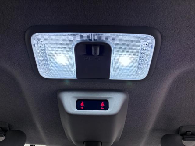 ムーヴＲＳパノラマモニター　１０インチナビ　ドライブレコーダー　両側パワースライドドア　シートヒーター　ＵＳＢ入力端子　Ｂｌｕｅｔｏｏｔｈ　オートライト　キーフリー　アイドリングストップ　ティーゼットデオプラス（岡山県）の中古車