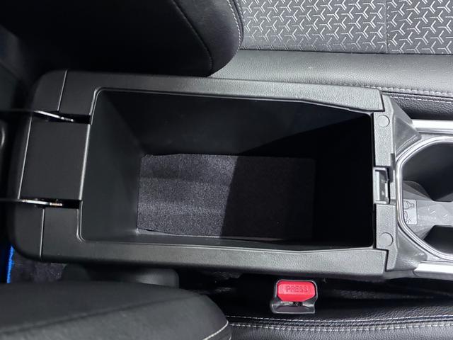 ロッキープレミアムG HEVシートヒーター オートライト キーフリー パノラマモニター ナビ ドライブレコーダー USB入力端子 Bluetooth 衝突被害軽減システム レーンアシスト オートマチックハイビーム(岡山県)の中古車