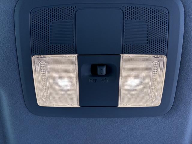 ロッキープレミアムG HEVシートヒーター オートライト キーフリー パノラマモニター ナビ ドライブレコーダー USB入力端子 Bluetooth 衝突被害軽減システム レーンアシスト オートマチックハイビーム(岡山県)の中古車