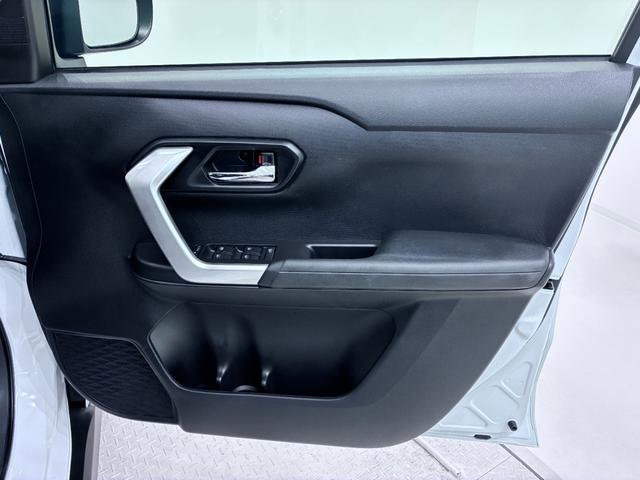 ロッキープレミアムG HEVシートヒーター オートライト キーフリー パノラマモニター ナビ ドライブレコーダー USB入力端子 Bluetooth 衝突被害軽減システム レーンアシスト オートマチックハイビーム(岡山県)の中古車