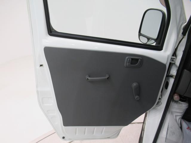ミニキャブトラックＶタイプＡＭ／ＦＭラジオ　エアコン　パワーステアリング　運転席エアバッグ　ティーゼットデオプラス（岡山県）の中古車