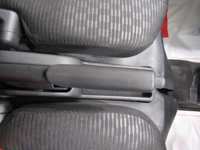 ハイゼットカーゴデラックスＡＭ／ＦＭラジオ　両側スライドドア　オートライト　キーレスエントリー　アイドリングストップ　衝突被害軽減システム　レーンアシスト　オートマチックハイビーム　ティーゼットデオプラス（岡山県）の中古車