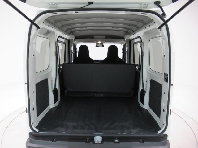 ハイゼットカーゴデラックスＡＭ／ＦＭラジオ　両側スライドドア　オートライト　キーレスエントリー　アイドリングストップ　衝突被害軽減システム　レーンアシスト　オートマチックハイビーム　ティーゼットデオプラス（岡山県）の中古車