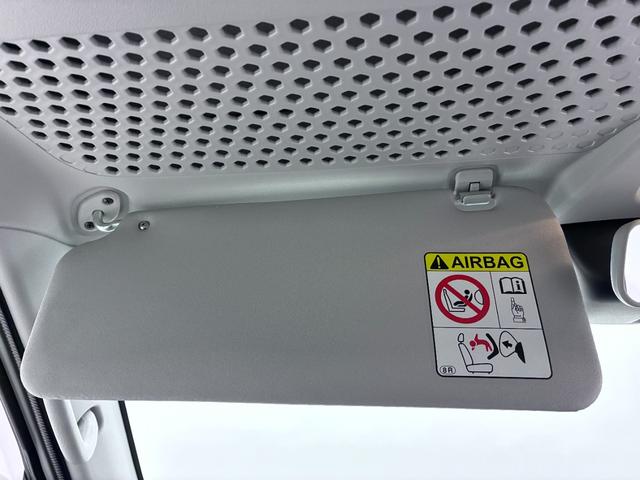 ハイゼットカーゴデラックス　ＳＡ３両側スライドドア　キーレスエントリー　アイドリングストップ　ＡＭ／ＦＭラジオ　衝突被害軽減システム　レーンアシスト　オートマチックハイビーム　ティーゼットデオプラス（岡山県）の中古車