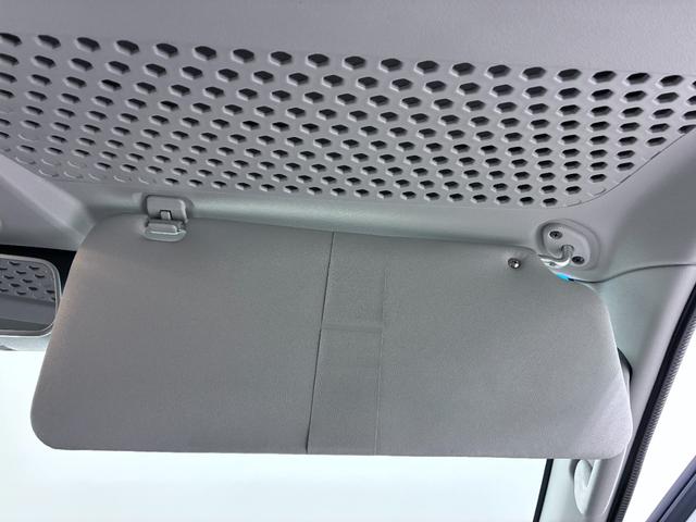 ハイゼットカーゴデラックス　ＳＡ３両側スライドドア　キーレスエントリー　アイドリングストップ　ＡＭ／ＦＭラジオ　衝突被害軽減システム　レーンアシスト　オートマチックハイビーム　ティーゼットデオプラス（岡山県）の中古車