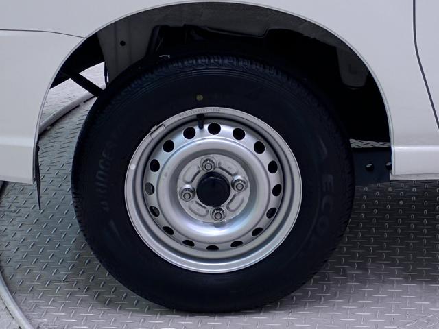 ハイゼットカーゴデラックス　ＳＡ３両側スライドドア　キーレスエントリー　アイドリングストップ　ＡＭ／ＦＭラジオ　衝突被害軽減システム　レーンアシスト　オートマチックハイビーム　ティーゼットデオプラス（岡山県）の中古車